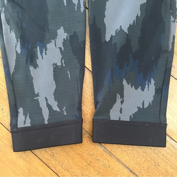 Lululemon x Peter Geller Take The Moment Joggers - Picture 6 of 8